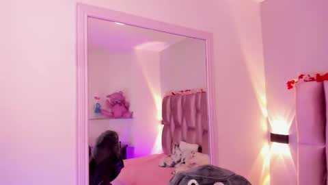 Niky Brooks online show from September 28, 12:47 pm