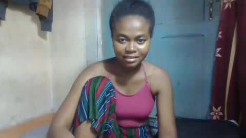 nilah online show from April 3, 3:52 pm