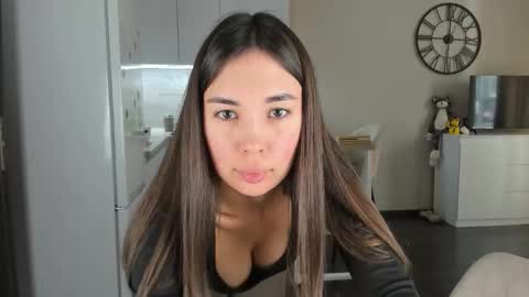 Bella online show from March 28, 8:27 am