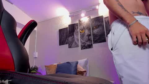 Nils online show from October 24, 4:57 am