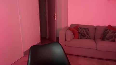 nin_ahot online show from March 19, 1:55 am