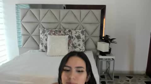  Nina  online show from October 17, 8:46 pm