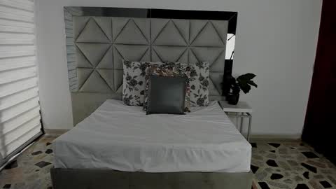 Snapshot of nina_pons chatting on March 7, 8:33 pm Nina online show from March 7, 8:33 pm