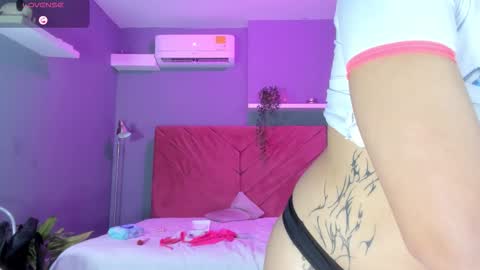 Nina online show from March 3, 11:50 am