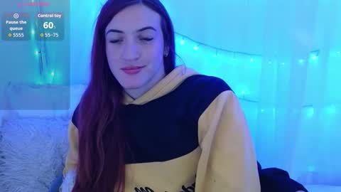 Ninaa fox online show from April 18, 4:31 pm