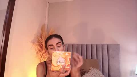 Snapshot of ninacavallli chatting on September 19, 6:55 pm Nina online show from September 19, 6:55 pm