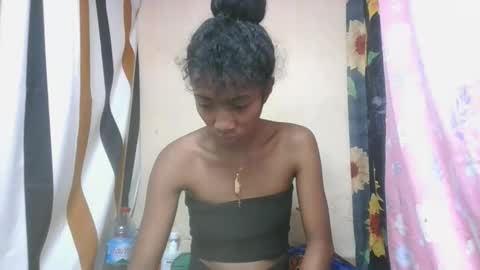 ninaeaa online show from December 16, 6:09 am