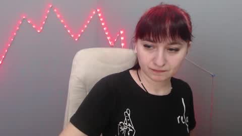 ninaflawlees online show from March 13, 7:44 am