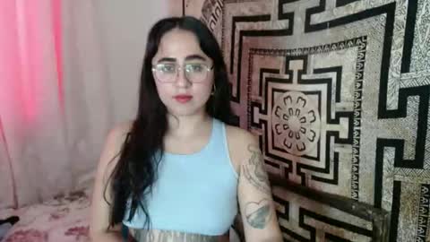 N I N A online show from March 22, 4:11 pm