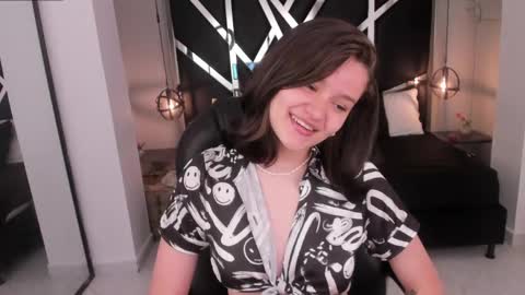 nini_solei online show from April 23, 7:48 pm
