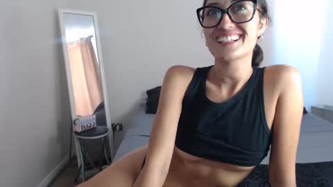 Ninimoon online show from January 30, 6:00 pm