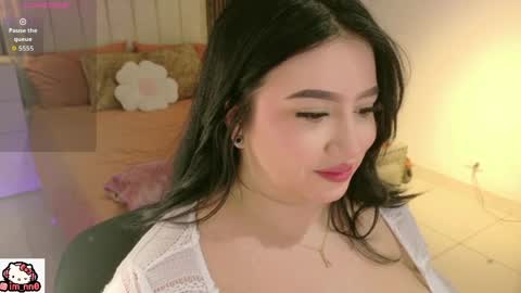 Nina online show from April 3, 12:34 pm