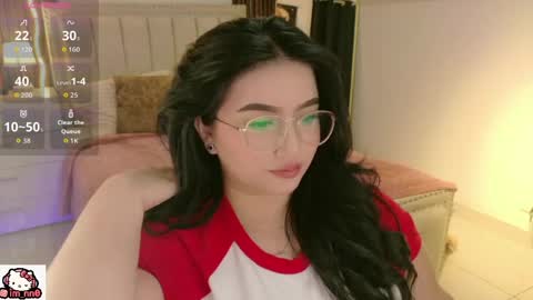 Nina online show from March 22, 2:21 pm