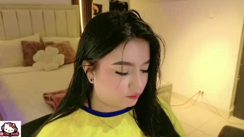 Nina online show from June 7, 1:27 pm