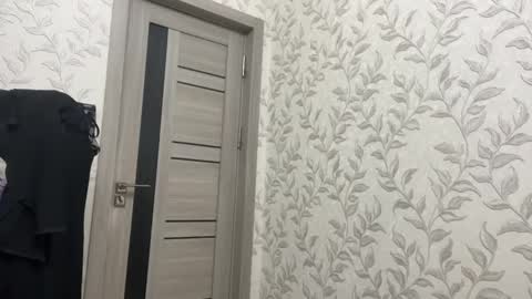 niravoid online show from October 27, 8:20 pm