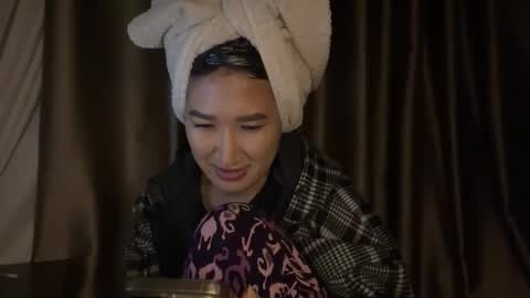 niravoid online show from November 7, 7:05 pm