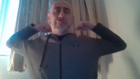 nirevess online show from February 9, 4:07 pm