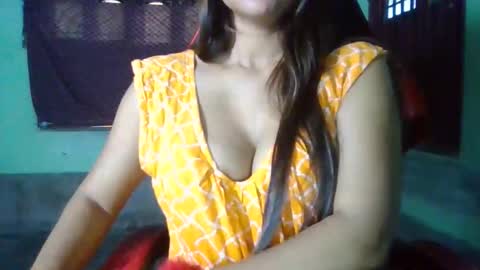 Snapshot of nisha_baby chatting on October 16, 9:42 am Nishu online show from October 16, 9:42 am