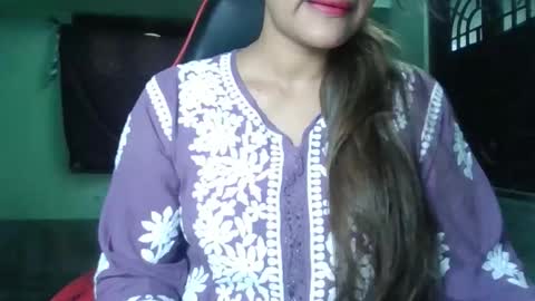Snapshot of nisha_baby chatting on October 15, 9:32 am Nishu online show from October 15, 9:32 am