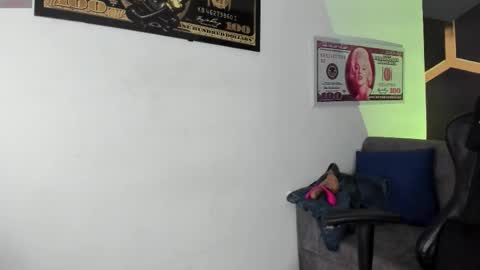 Nixie online show from October 5, 5:42 pm