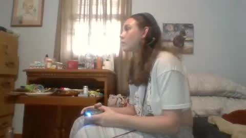 njsnowbunny online show from October 20, 8:03 pm