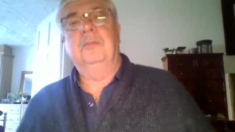 Snapshot of nn69uk chatting on December 10, 10:38 am NN69UK online show from December 10, 10:38 am