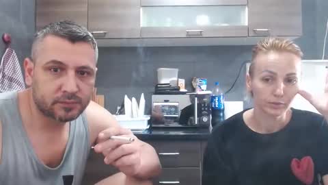 no_limit_coupl3 online show from November 12, 11:23 am