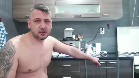 no_limit_coupl3 online show from October 20, 5:56 am