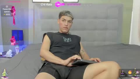 Snapshot of noah_carter66 chatting on December 22, 12:49 pm noah online show from December 22, 12:49 pm
