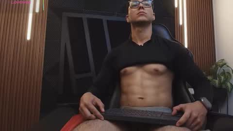 Noah online show from January 13, 1:19 pm