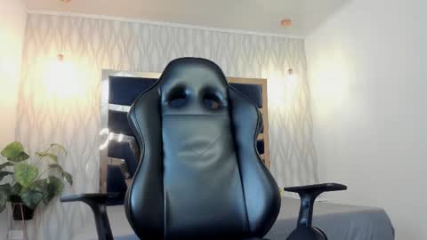 Noah online show from March 23, 5:29 pm