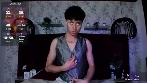 noah_dupont_ online show from October 7, 8:38 pm