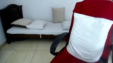 noah_ferrari8 online show from December 10, 11:22 am