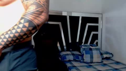 Noah Harris01 online show from February 26, 3:37 pm