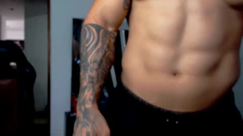 Noah Harris01 online show from February 22, 1:47 pm