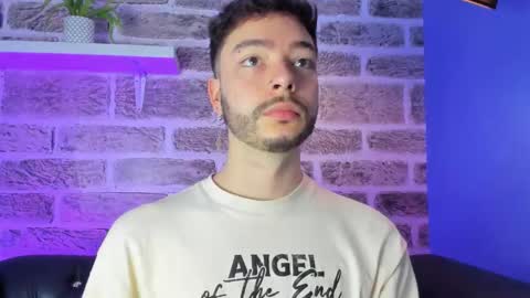    online show from March 27, 12:06 pm