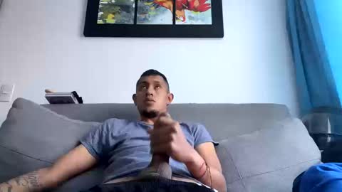 Noah online show from October 14, 9:51 pm