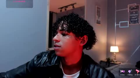 noah_smith04 online show from December 1, 1:20 pm