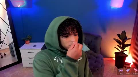 noah_smith04 online show from November 7, 4:48 am