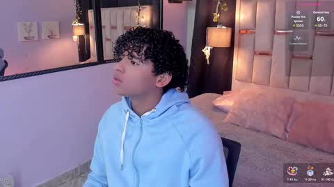 noah_smith04 online show from November 4, 12:17 pm