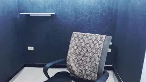 noah_sokolov online show from January 12, 1:56 am