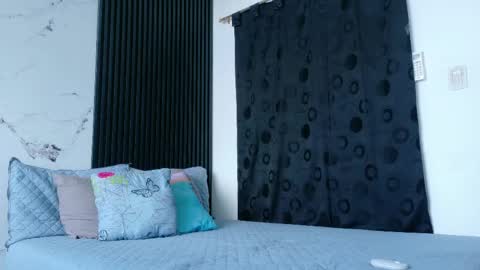 noah tyler  online show from March 31, 7:14 pm