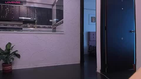 LIAM- noah online show from January 26, 7:09 pm