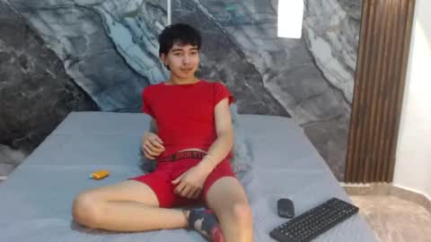    online show from April 18, 11:34 am