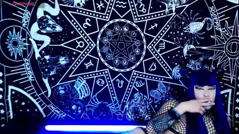 caroline online show from October 3, 1:48 am