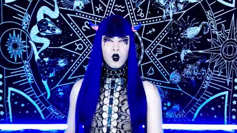 caroline online show from November 30, 1:23 am