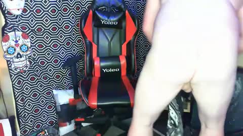 Jonny Coxman online show from October 3, 9:28 am