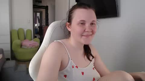 nodarell online show from May 11, 2:35 pm