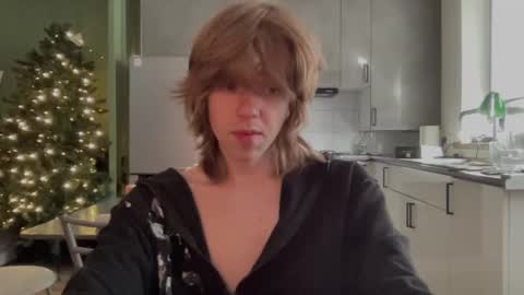 noel online show from January 18, 9:34 am