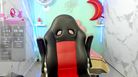 noelia_milfs online show from November 26, 7:32 pm